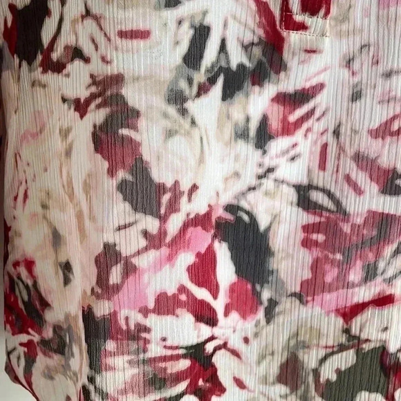 Liz Claiborne Sheer Floral Printed Blouse​​ - Picture 5 of 10